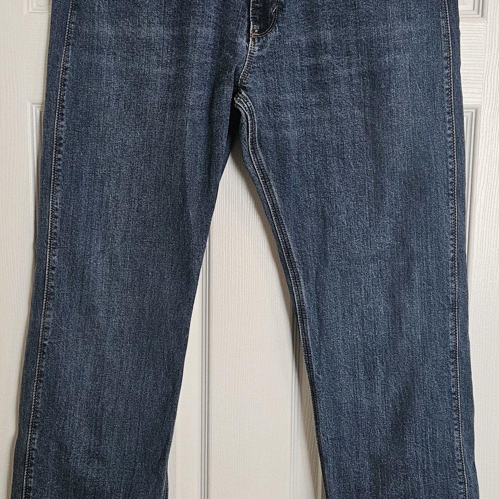 Wrangler Mens 34x32 Regular Fit Workwear Straight Leg Blue Denim  Jeans.